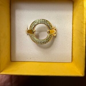 Elegant Gold and Pave Women's Ring